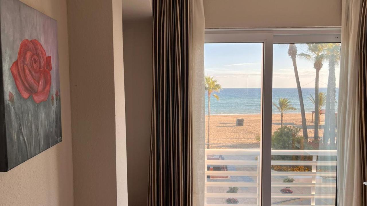 Hotel Mediterráneo Estepona Kültér fotó